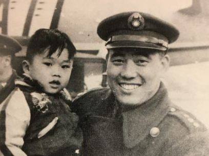 郝柏村与幼时郝龙斌